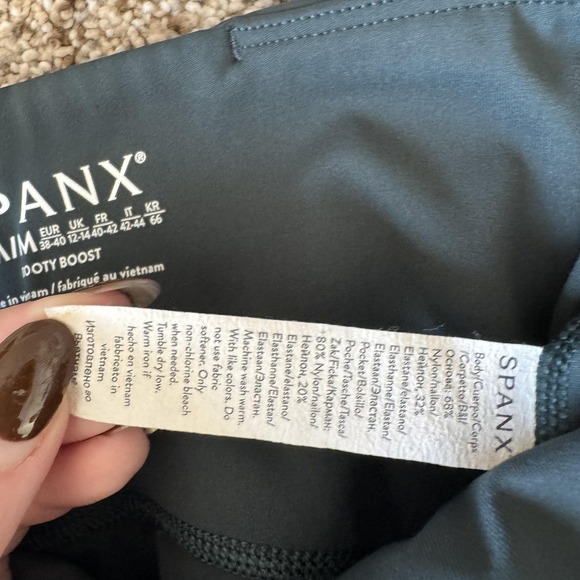 SPANX Booty Boost Leggings Womens Medium Green High Rise Shaping Ankle Yoga - Picture 9 of 10